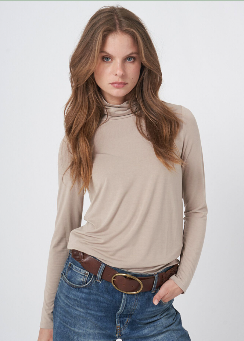 Long-Sleeved Jersey Turtleneck | Desert